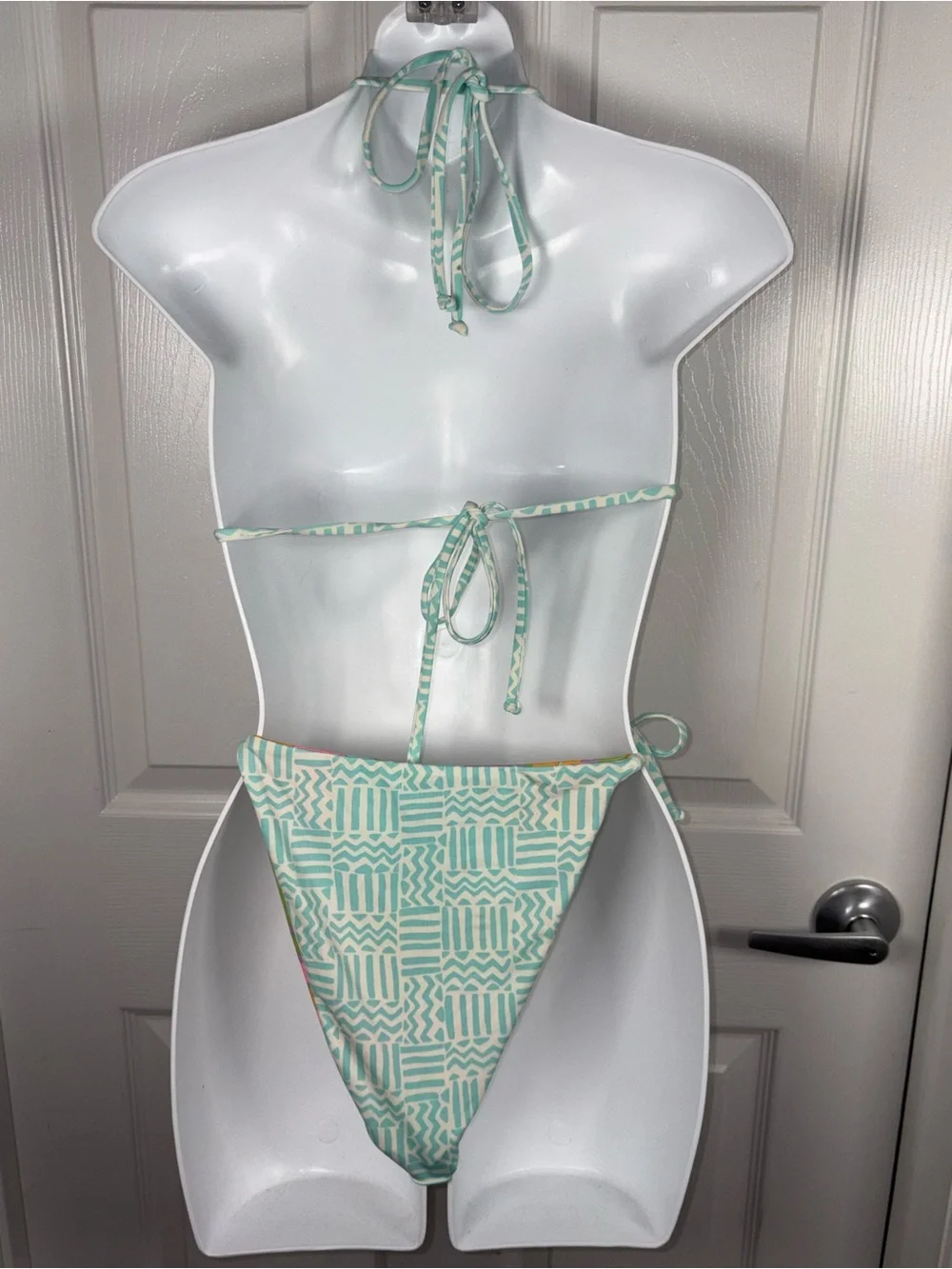 BILLABONG DREAMLINE REV TIE BIKINI SET SIZE MEDIUM B19